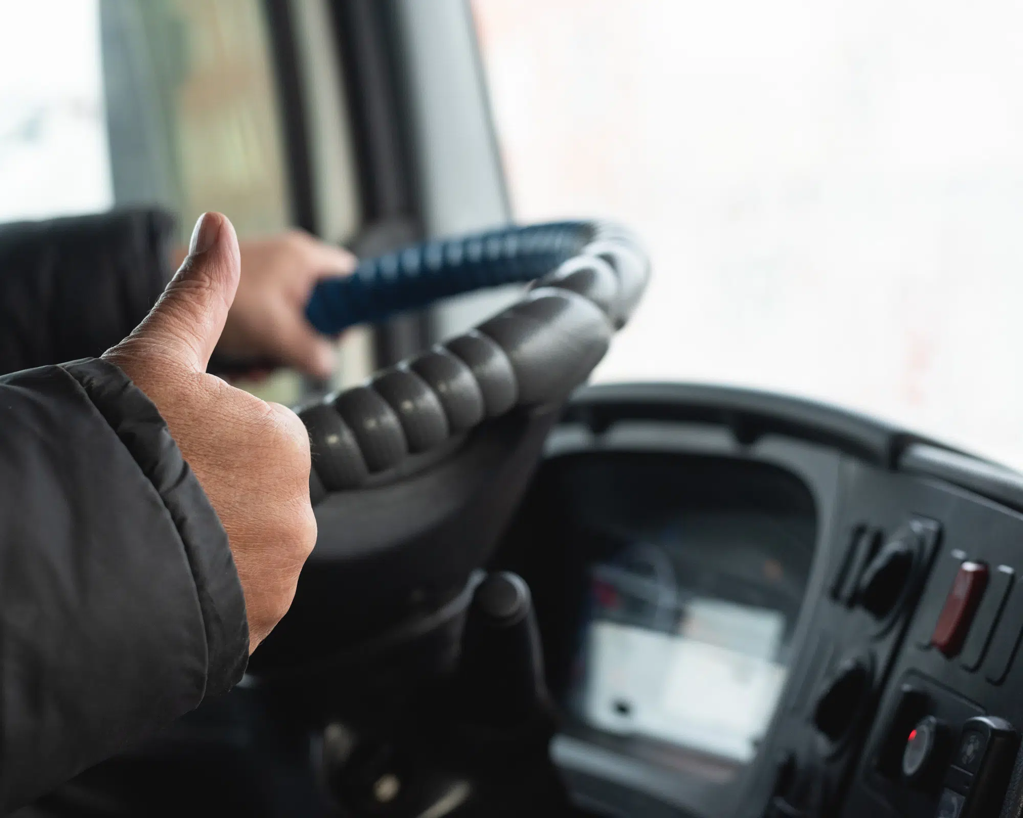 The Smith System: 5 Keys to Driving Safe - Melton Truck Lines